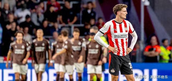 他们通过不 他们通过不