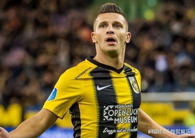 不断优化自 不断优化自