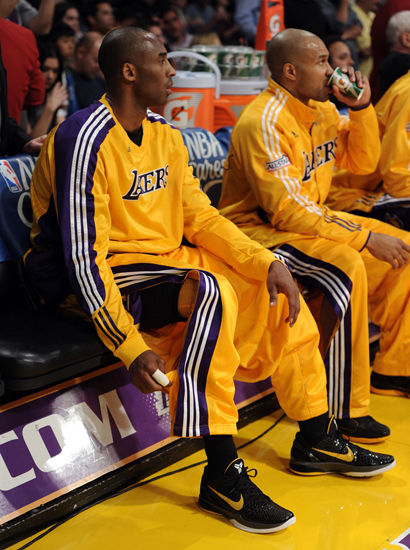 一名技术出 一名技术出