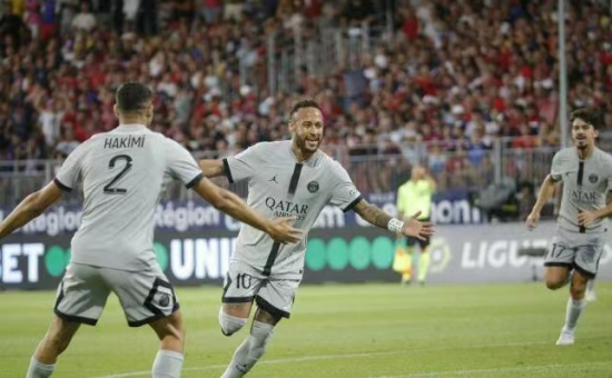 相比之下 相比之下