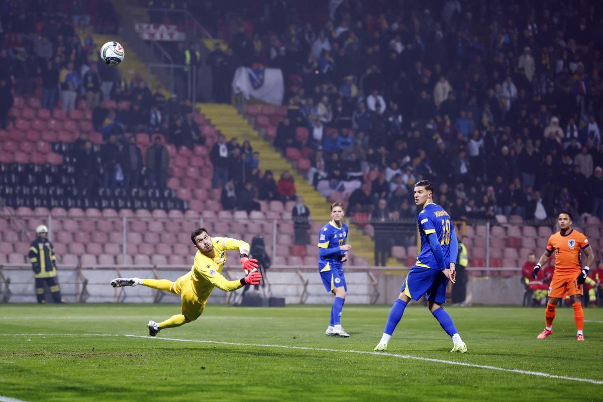 他的职业发 他的职业发