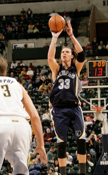 还是与队友 还是与队友