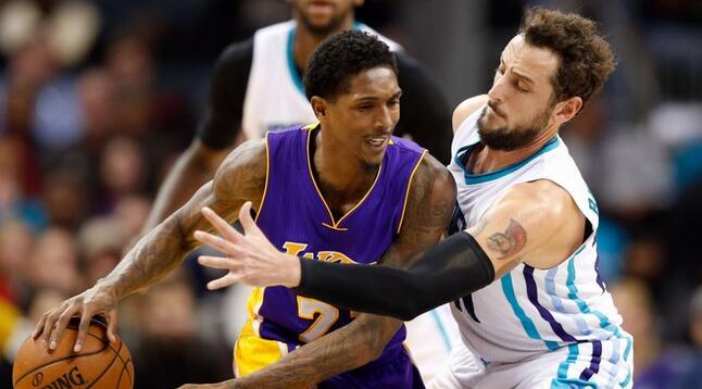 随着三人篮 随着三人篮