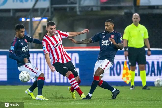 也看到了潜 也看到了潜