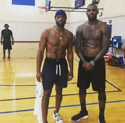 而这个转型 而这个转型