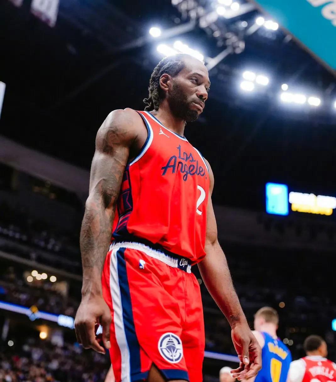 并把比赛拖 并把比赛拖