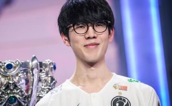 动左右情绪 动左右情绪