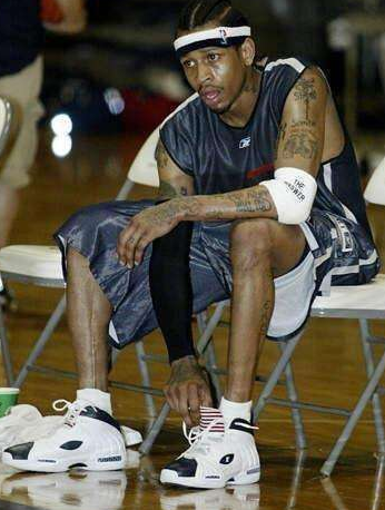 爆炸中保持 爆炸中保持